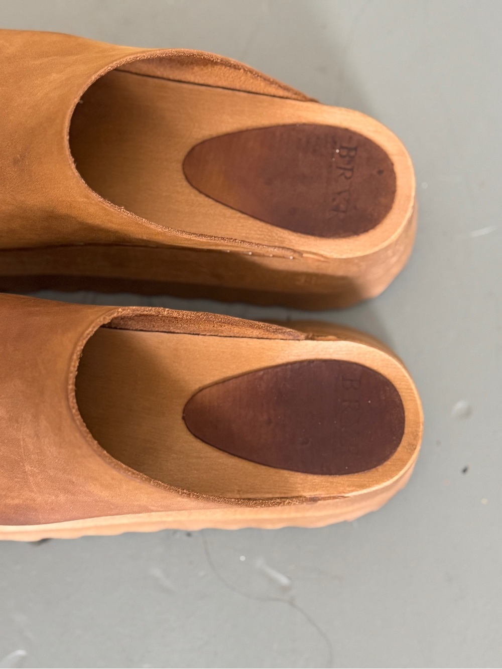 Women’s Bryr Chonk Clog in Whiskey - Picture 3 of 7